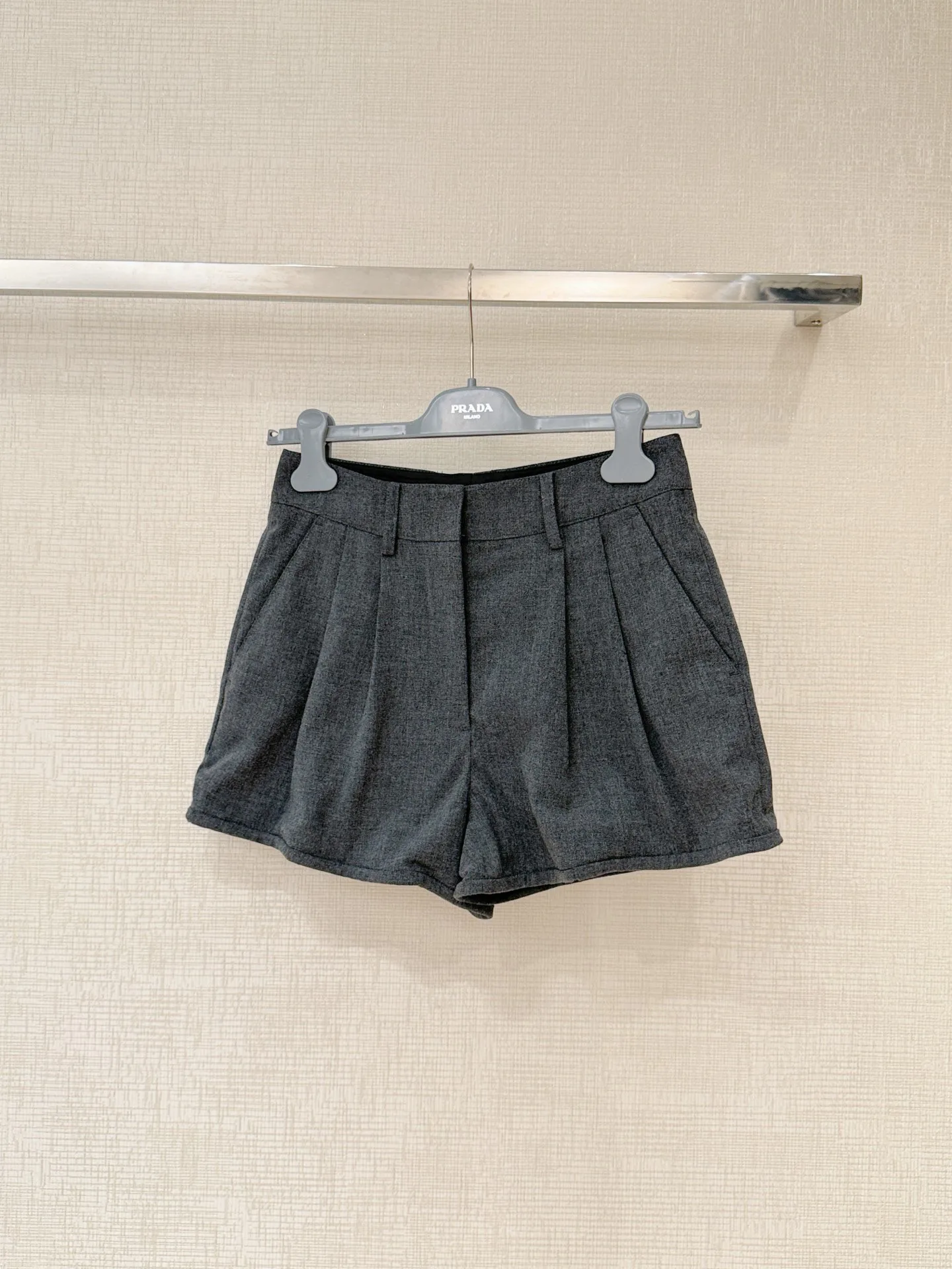 Шорты Женские Prada 12744402