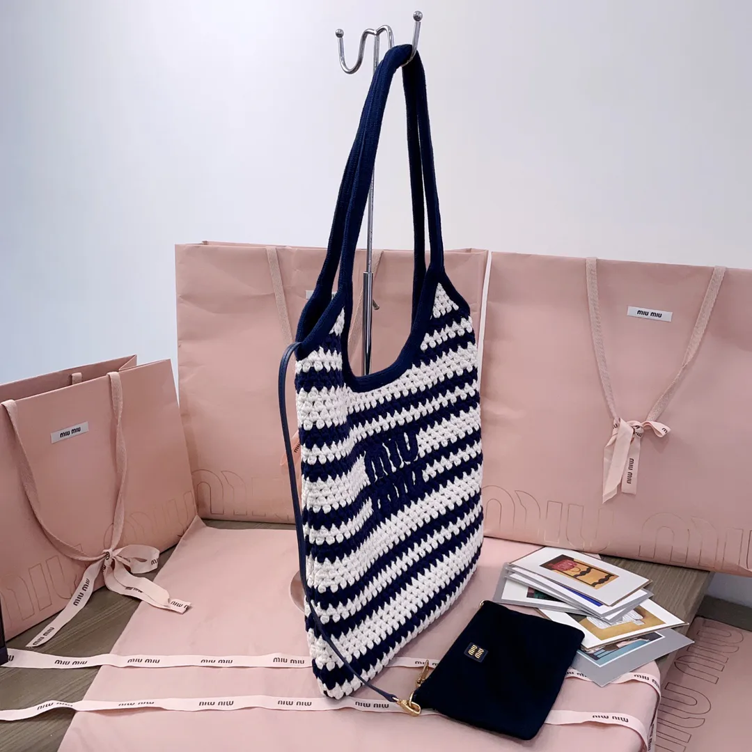 Классические Сумки Женские Miu Miu 445184