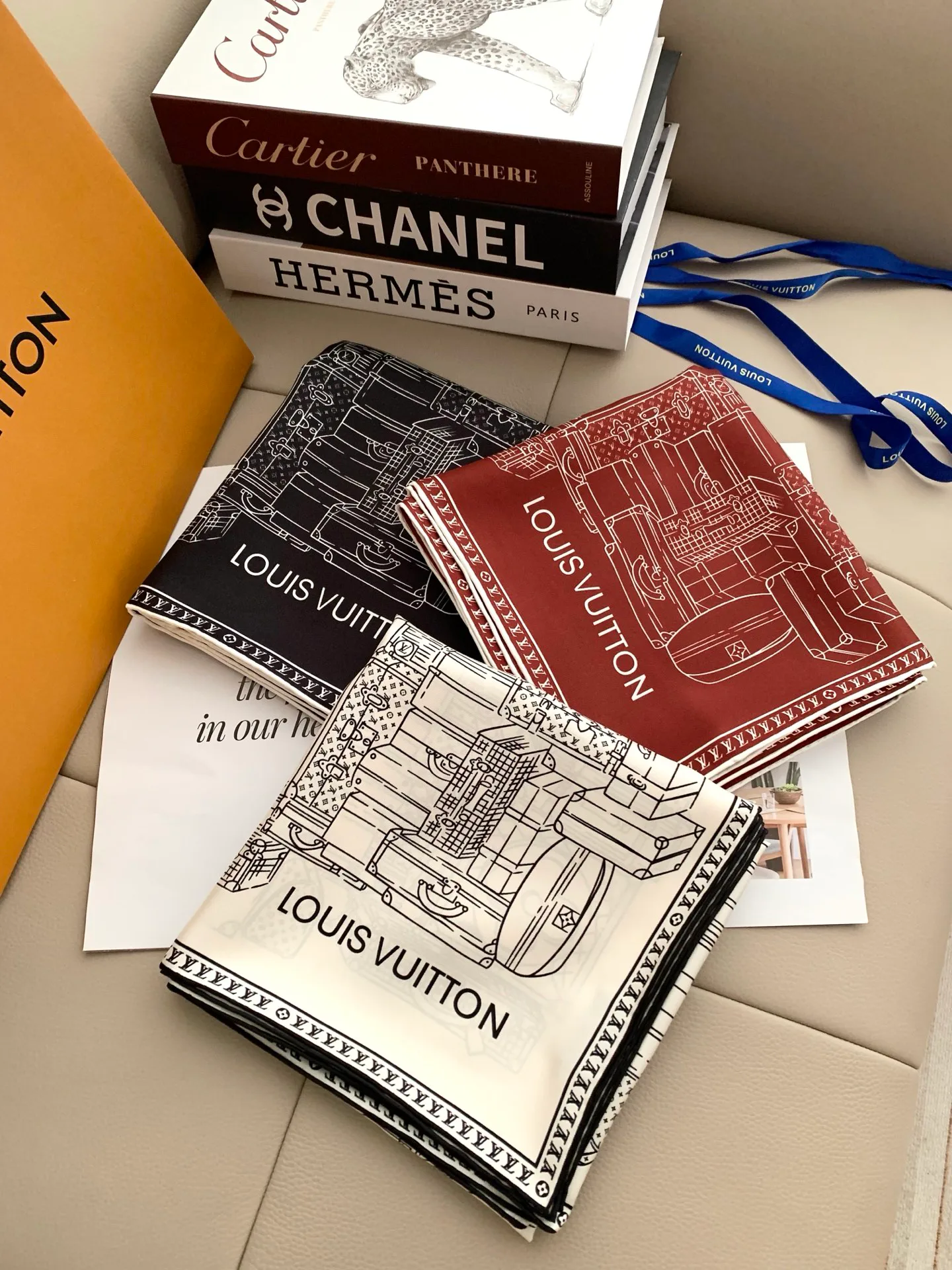 Платки Louis Vuitton 18675526