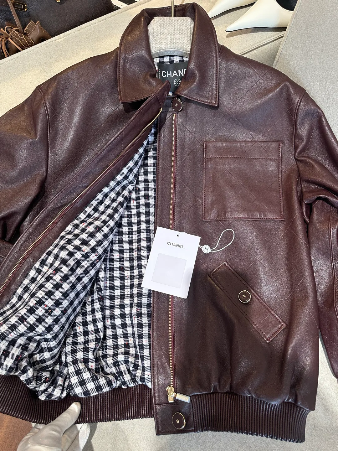 Кожаные Куртки И Дублёнки Женские Chanel 17088856
