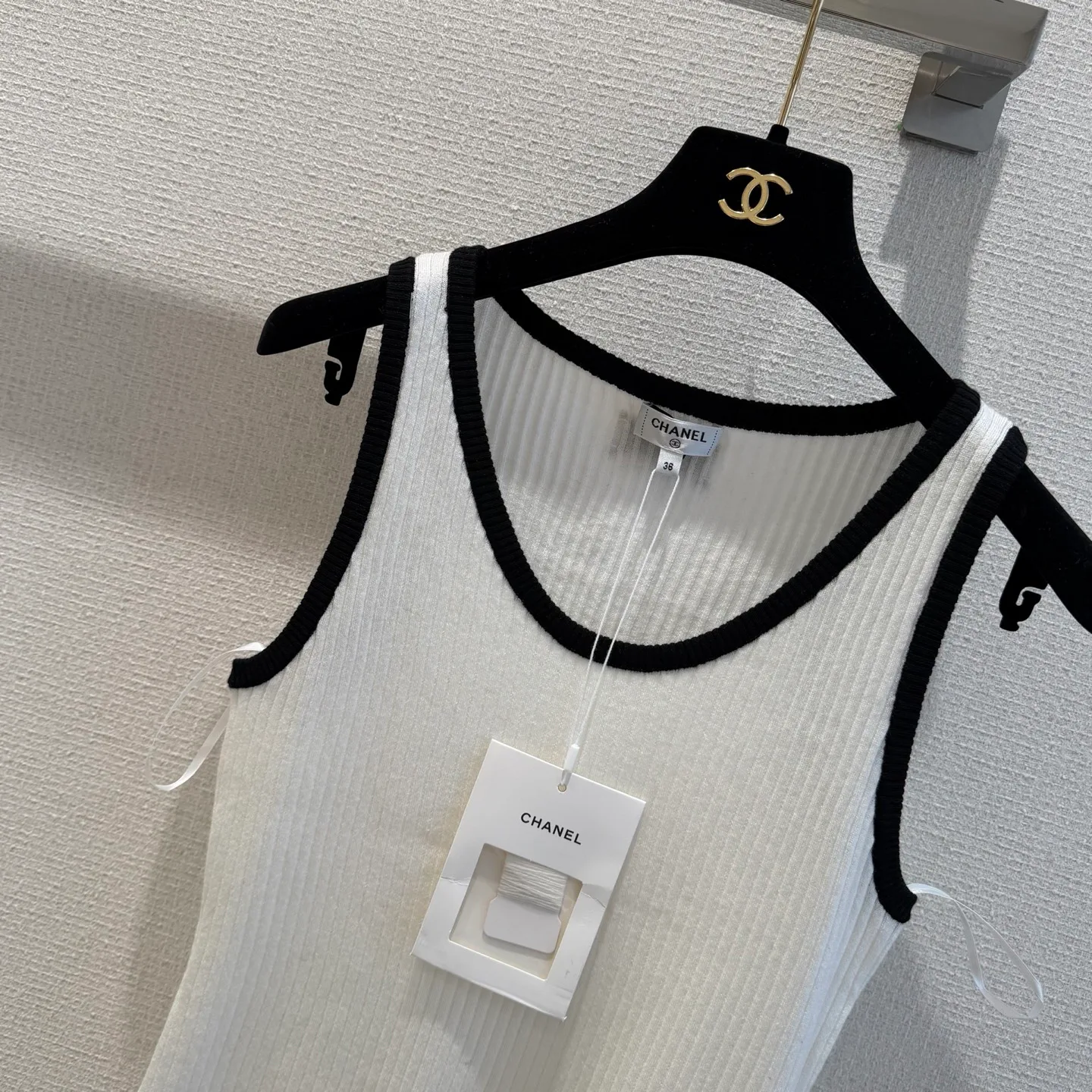 Жилеты Женские Chanel 10612415