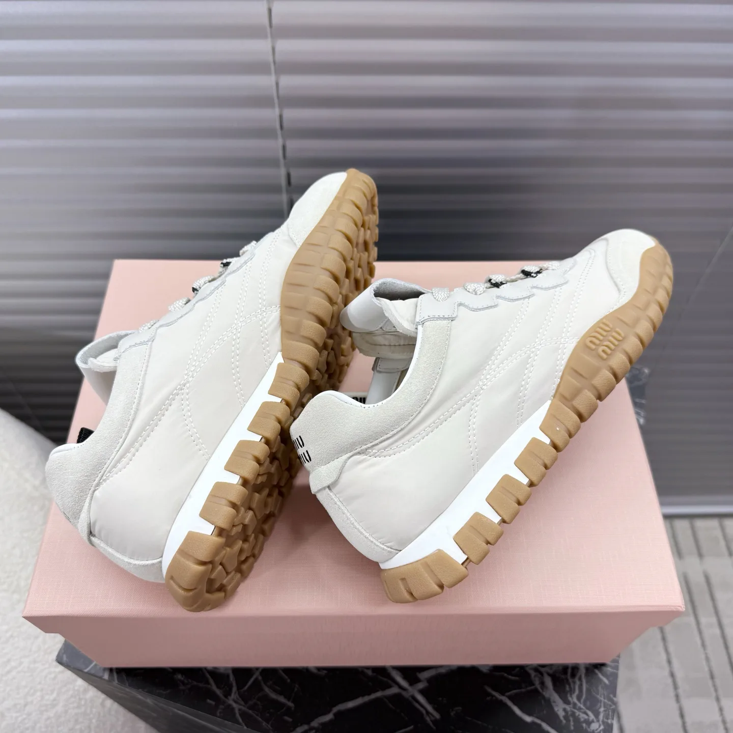 Кроссовки Женские Miu Miu 3742541