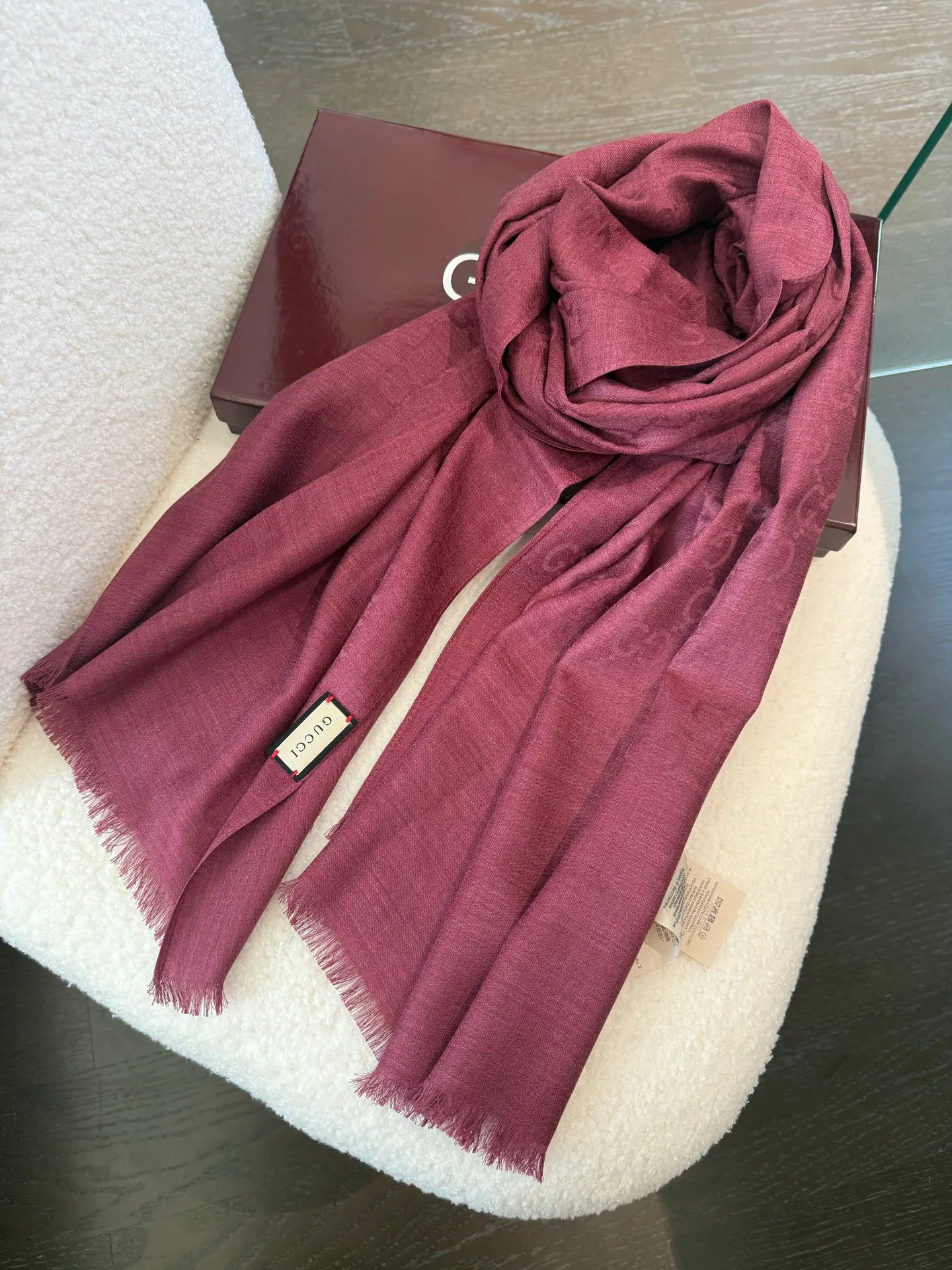 Шарфы Gucci 17945603