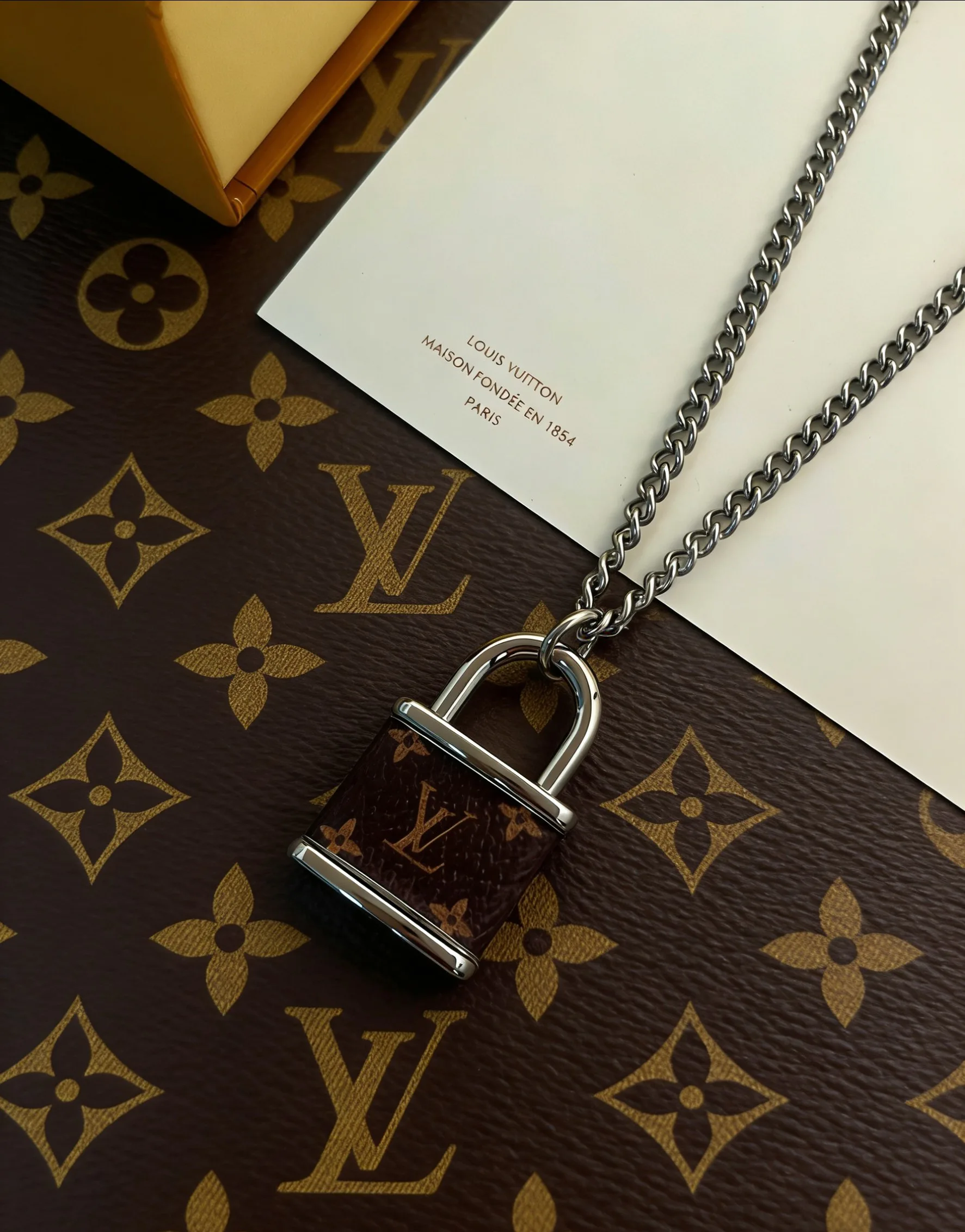 Бижутерия Louis Vuitton 11698059