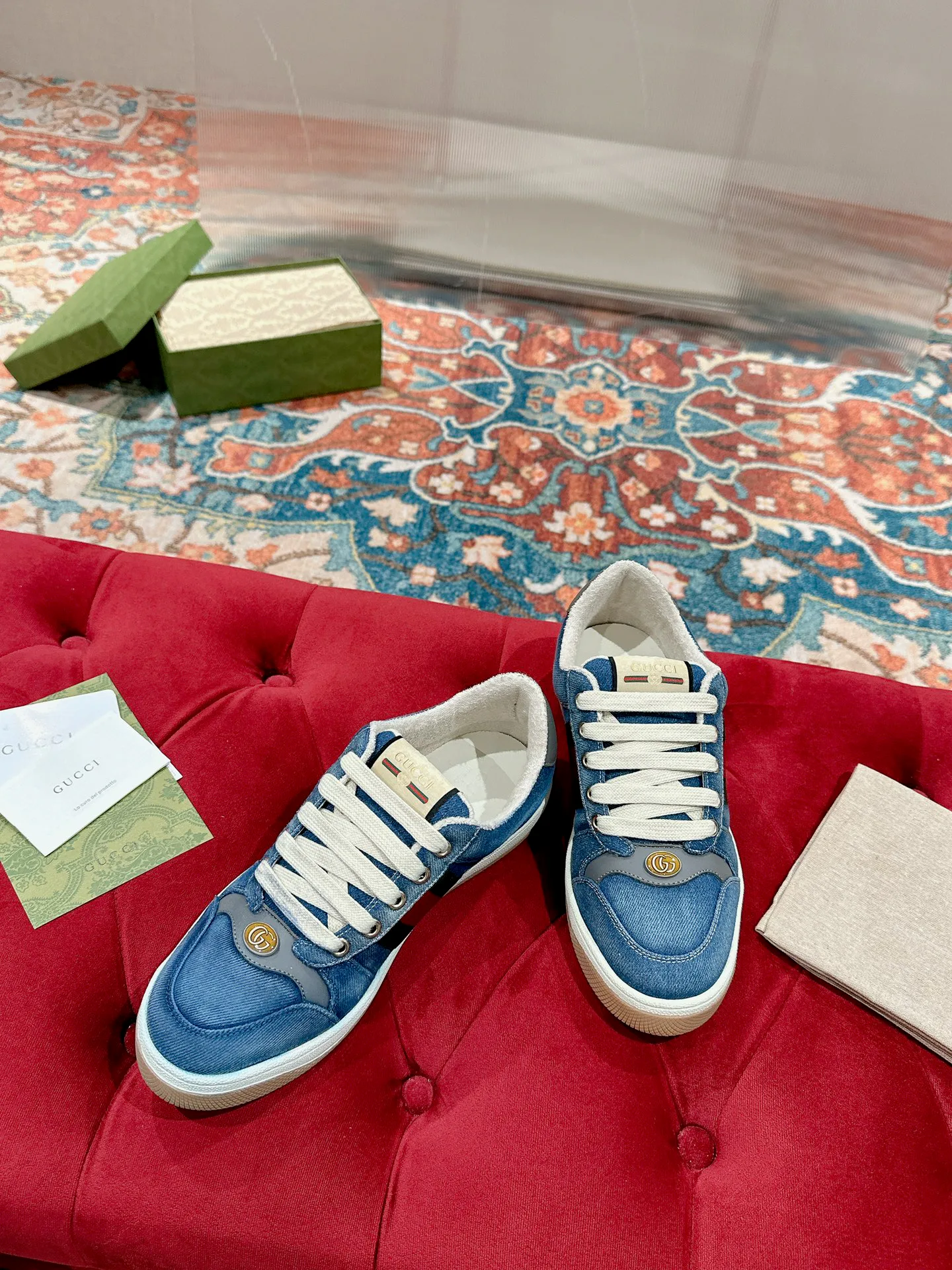 Кроссовки Женские Gucci 17956679
