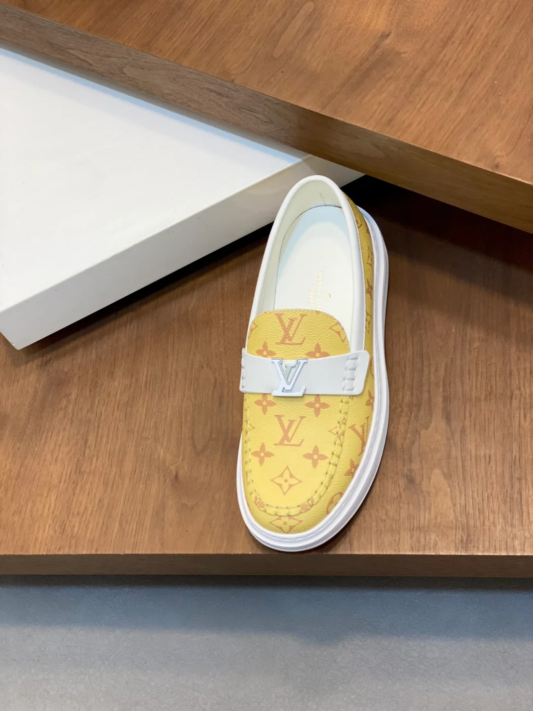 Кроссовки Мужские Louis Vuitton 11891570