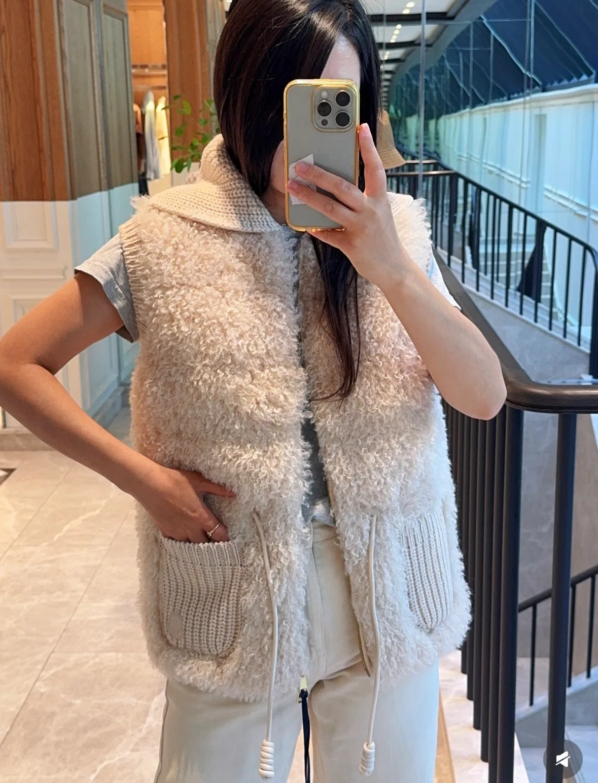 Жилеты Женские Moncler 18044816