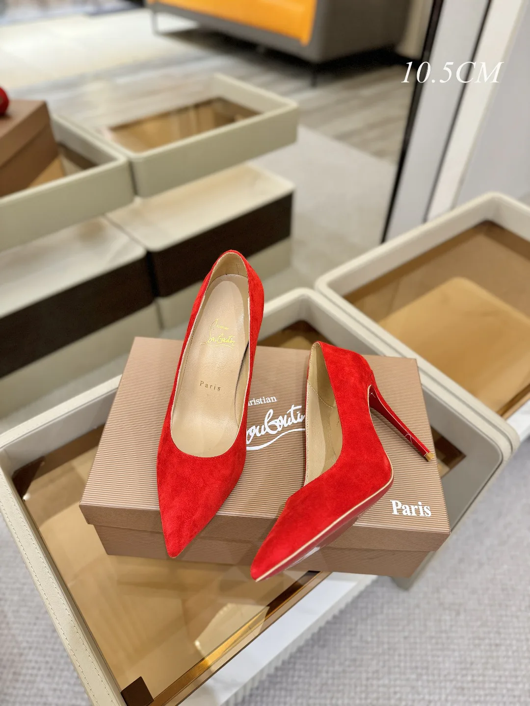 Туфли Женские Christian Louboutin 11079886