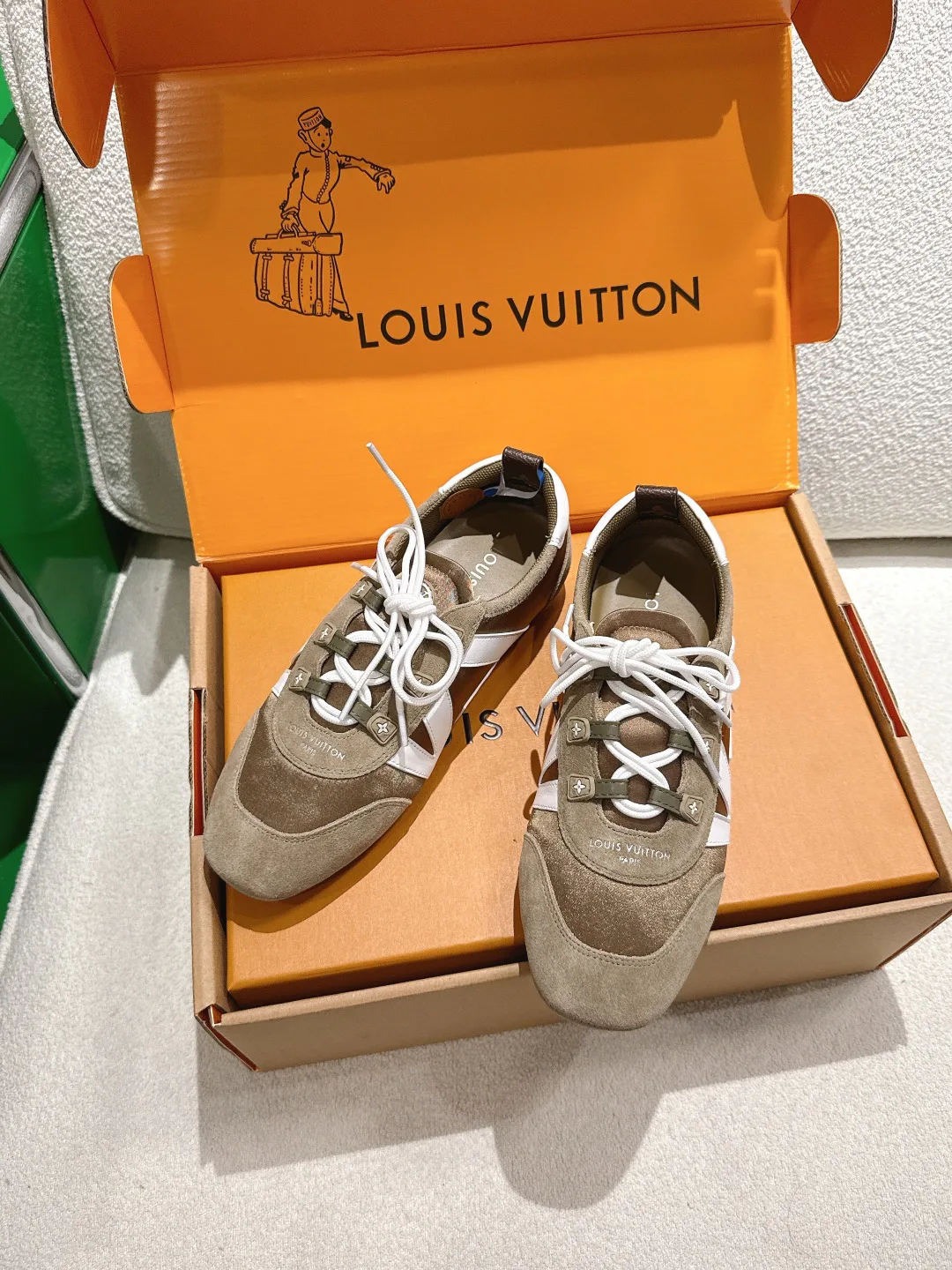 Кроссовки Женские Louis Vuitton 9632232