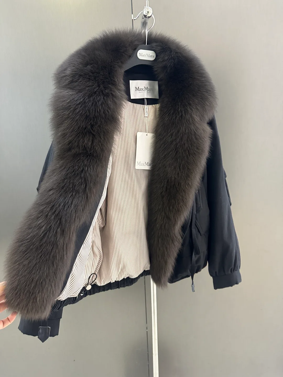 Куртки И Пуховики Женские Max Mara 550740