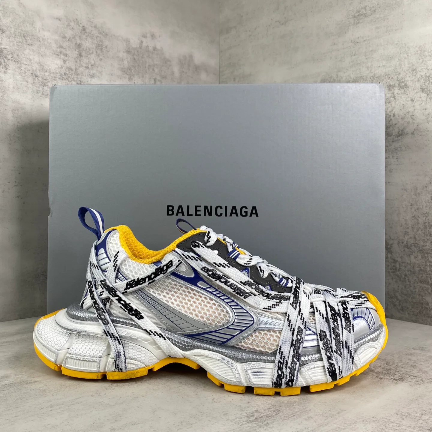 Кроссовки Женские Balenciaga 11216172
