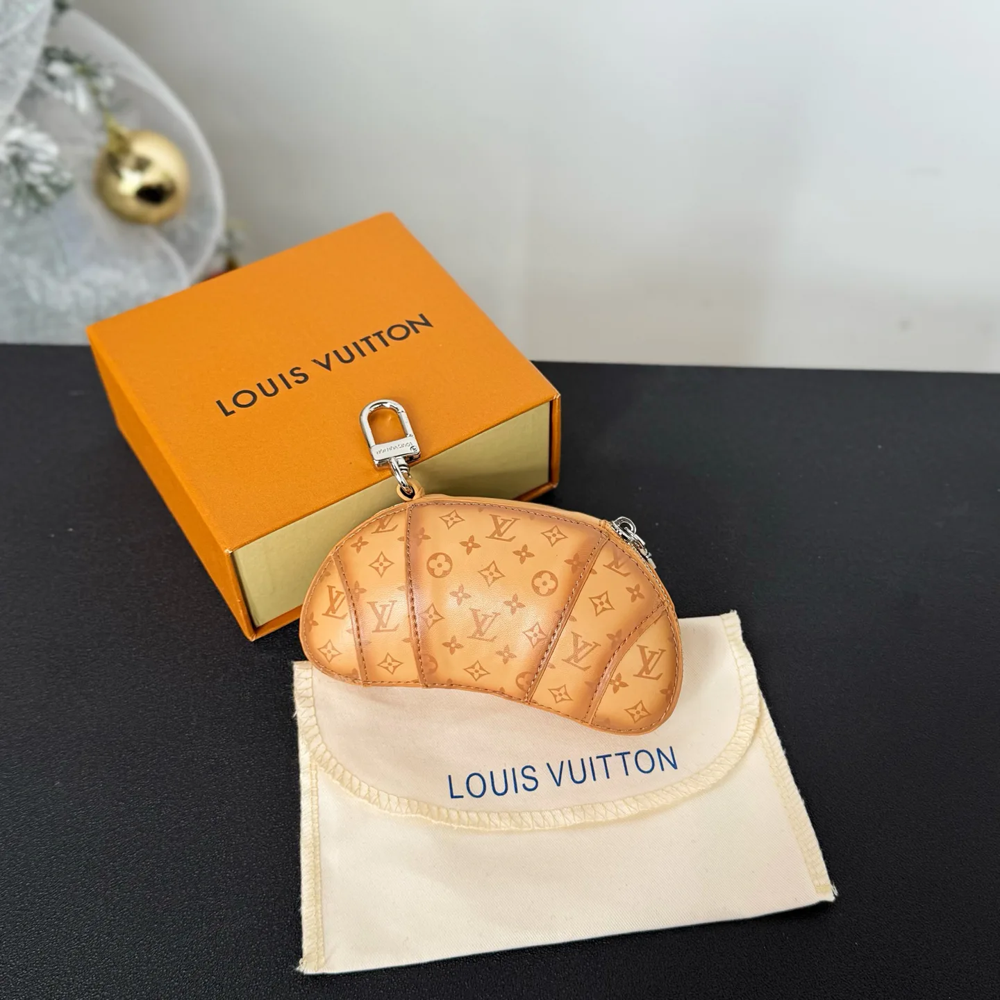 Клатчи Женские Louis Vuitton 5984971