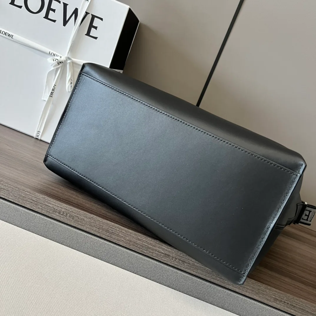 Классические Сумки Женские Loewe 13401767