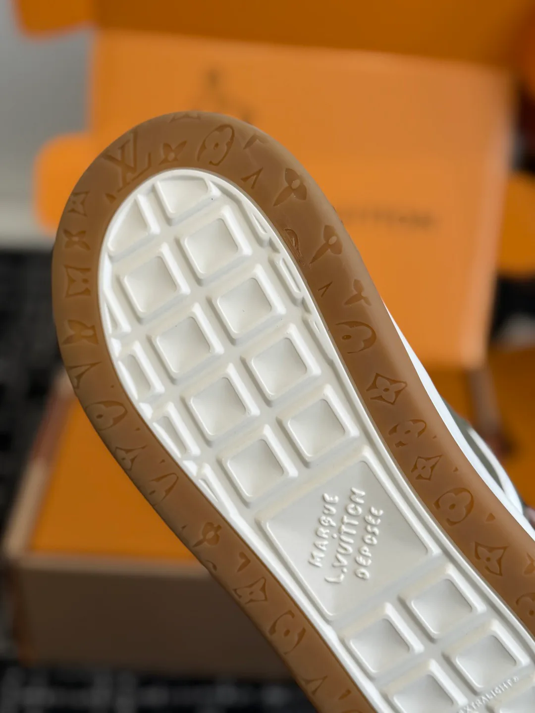 Кроссовки Женские Louis Vuitton 669413