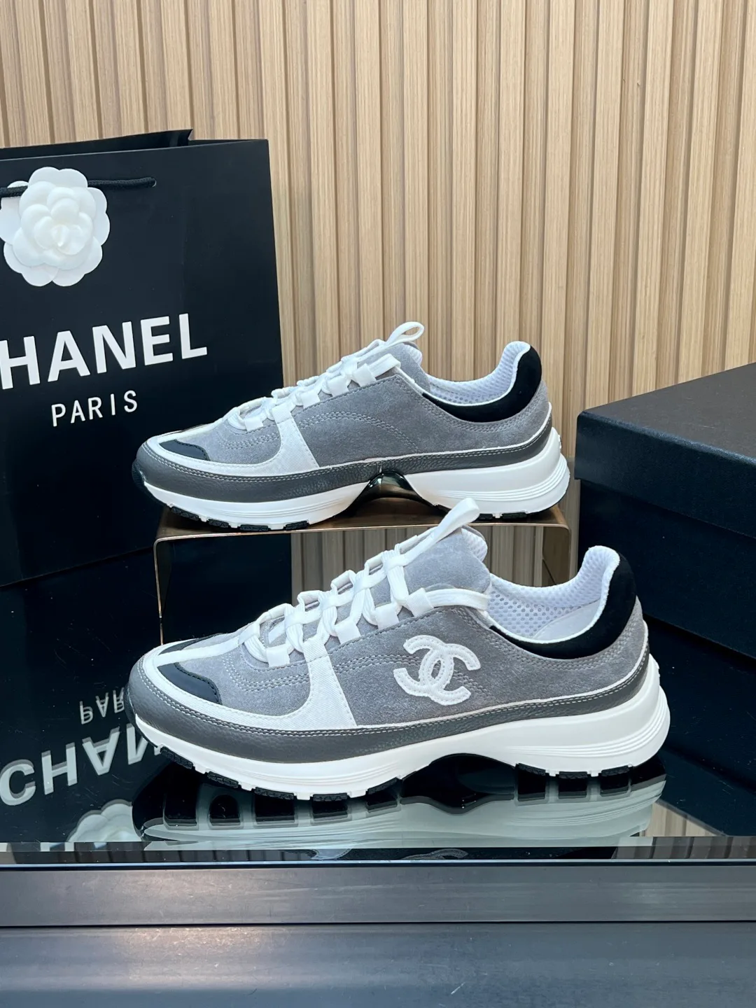 Кроссовки Женские Chanel 1731490