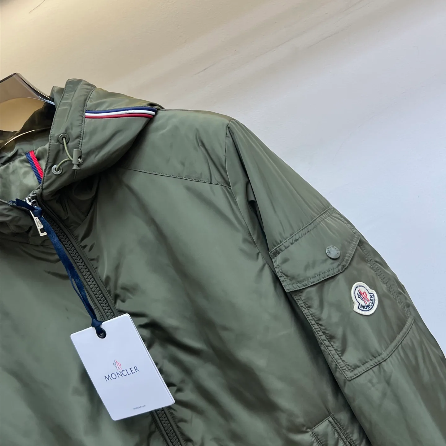 Куртки И Пуховики Женские Moncler 17340733