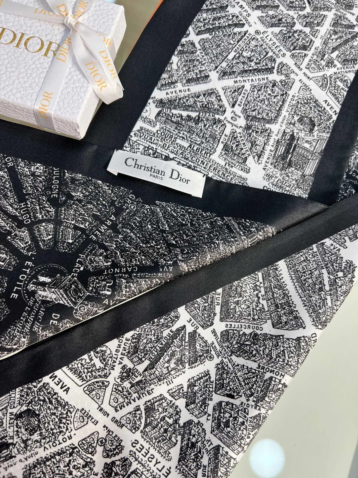 Платки Christian Dior 11527425