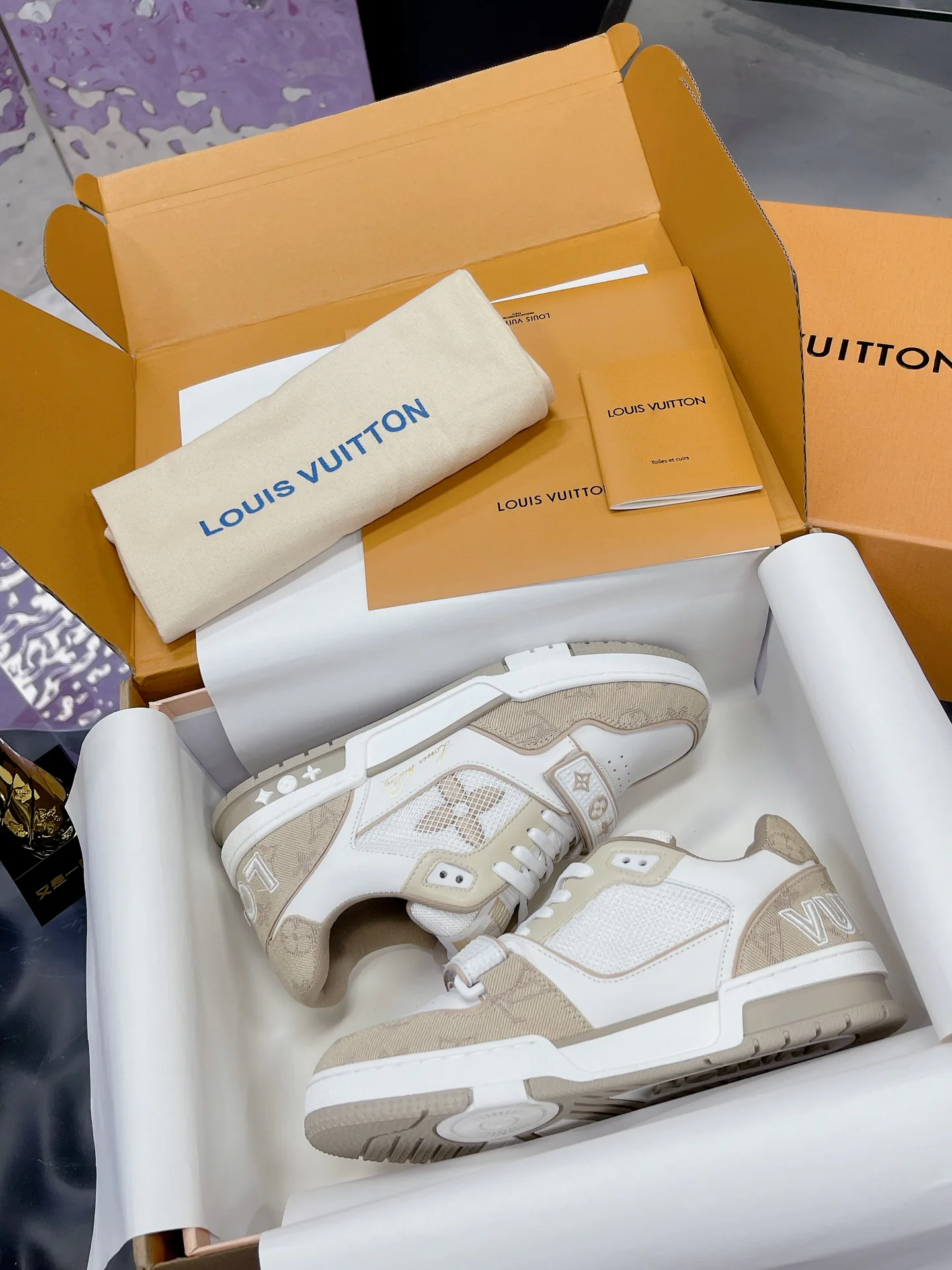 Кроссовки Женские Louis Vuitton 11316744