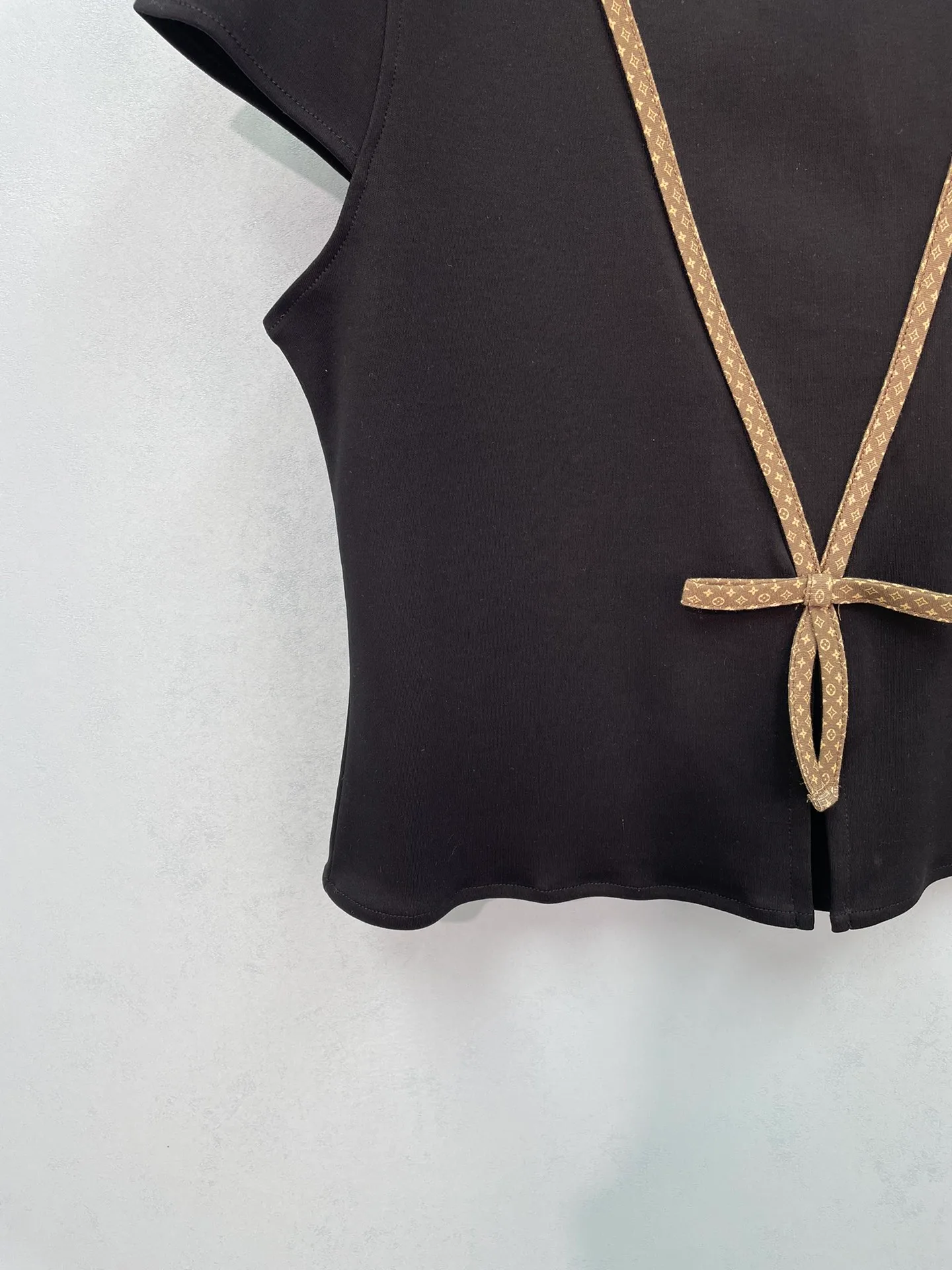 Футболки Женские Louis Vuitton 17657280