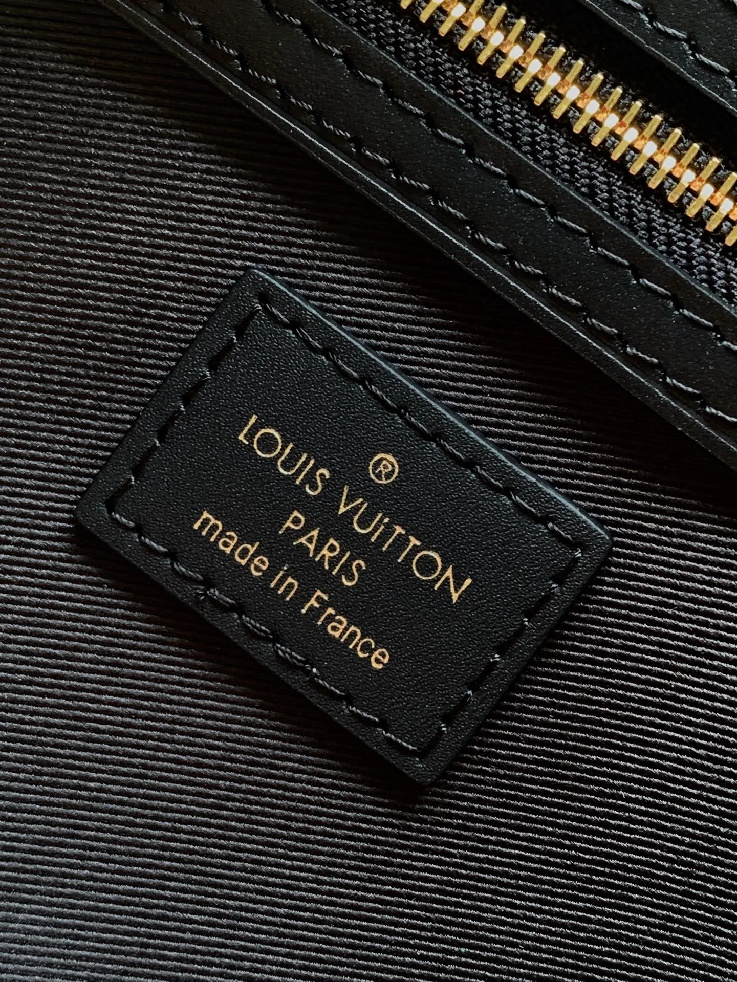 Классические Сумки Женские Louis Vuitton 17796541
