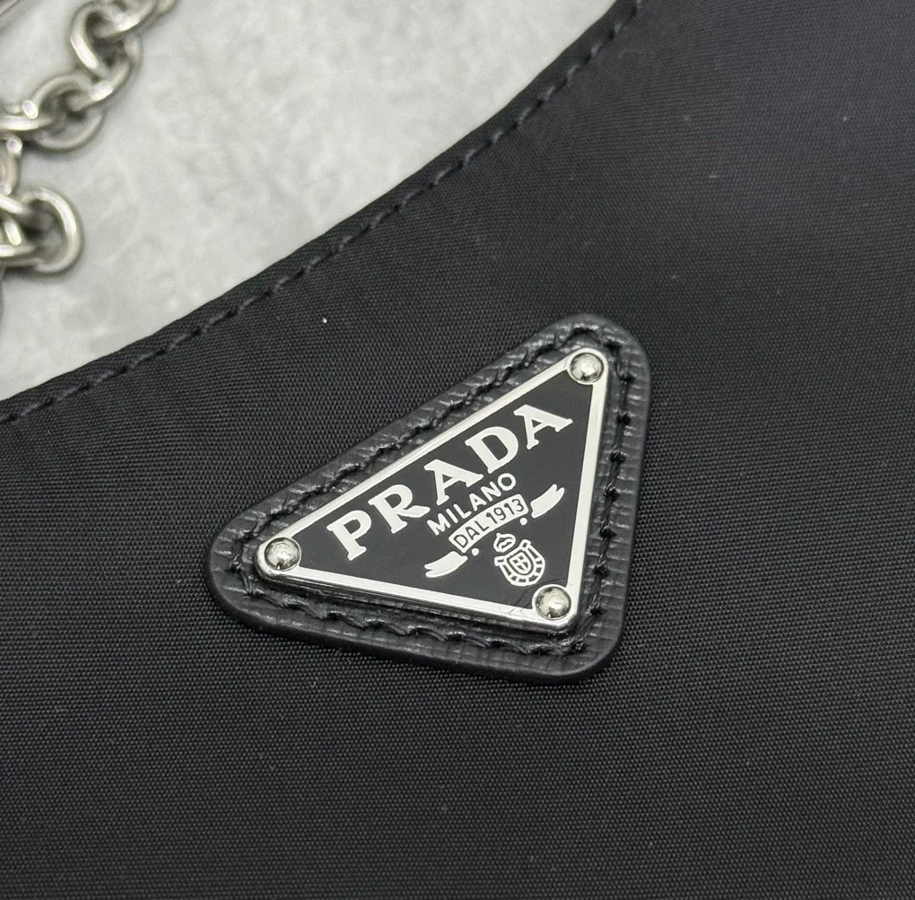 Сумки На Ремне Женские Prada 11627363
