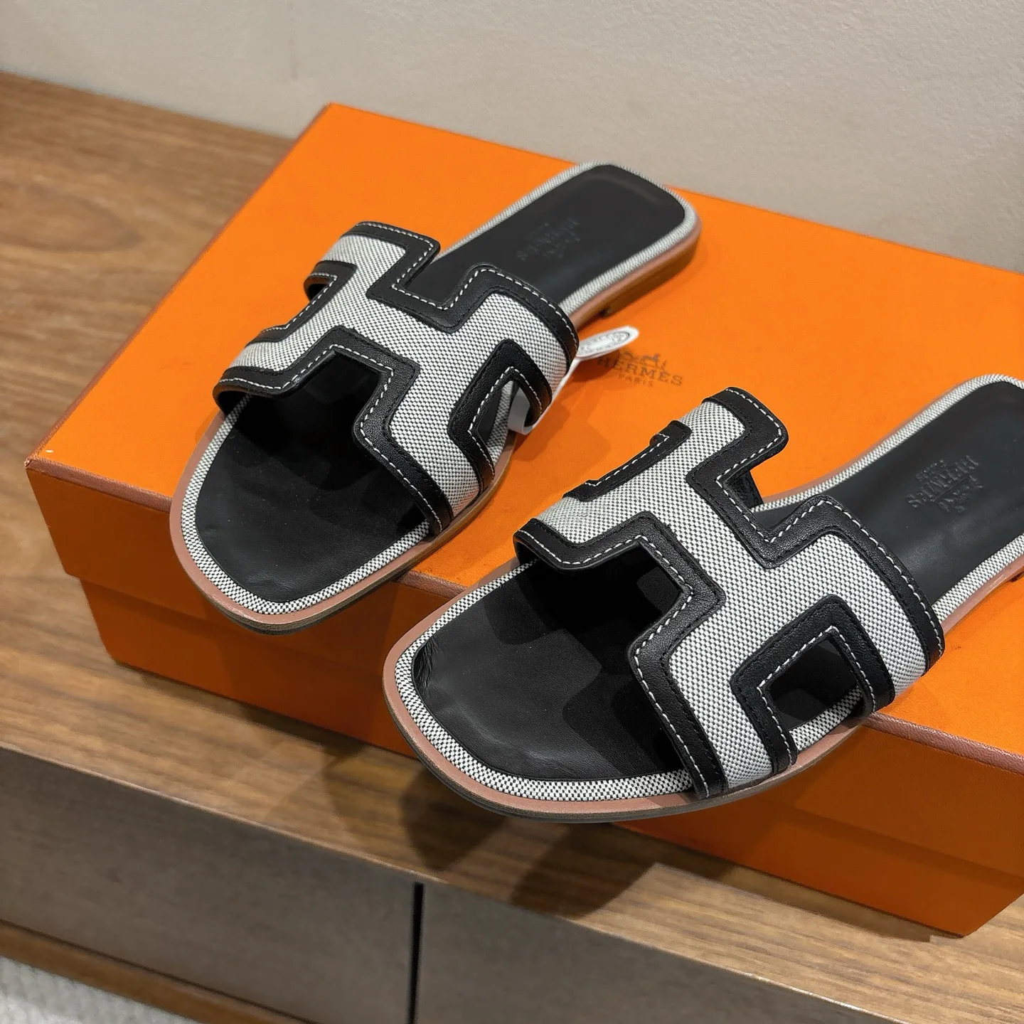 Шлепанцы Женские Hermes 873857