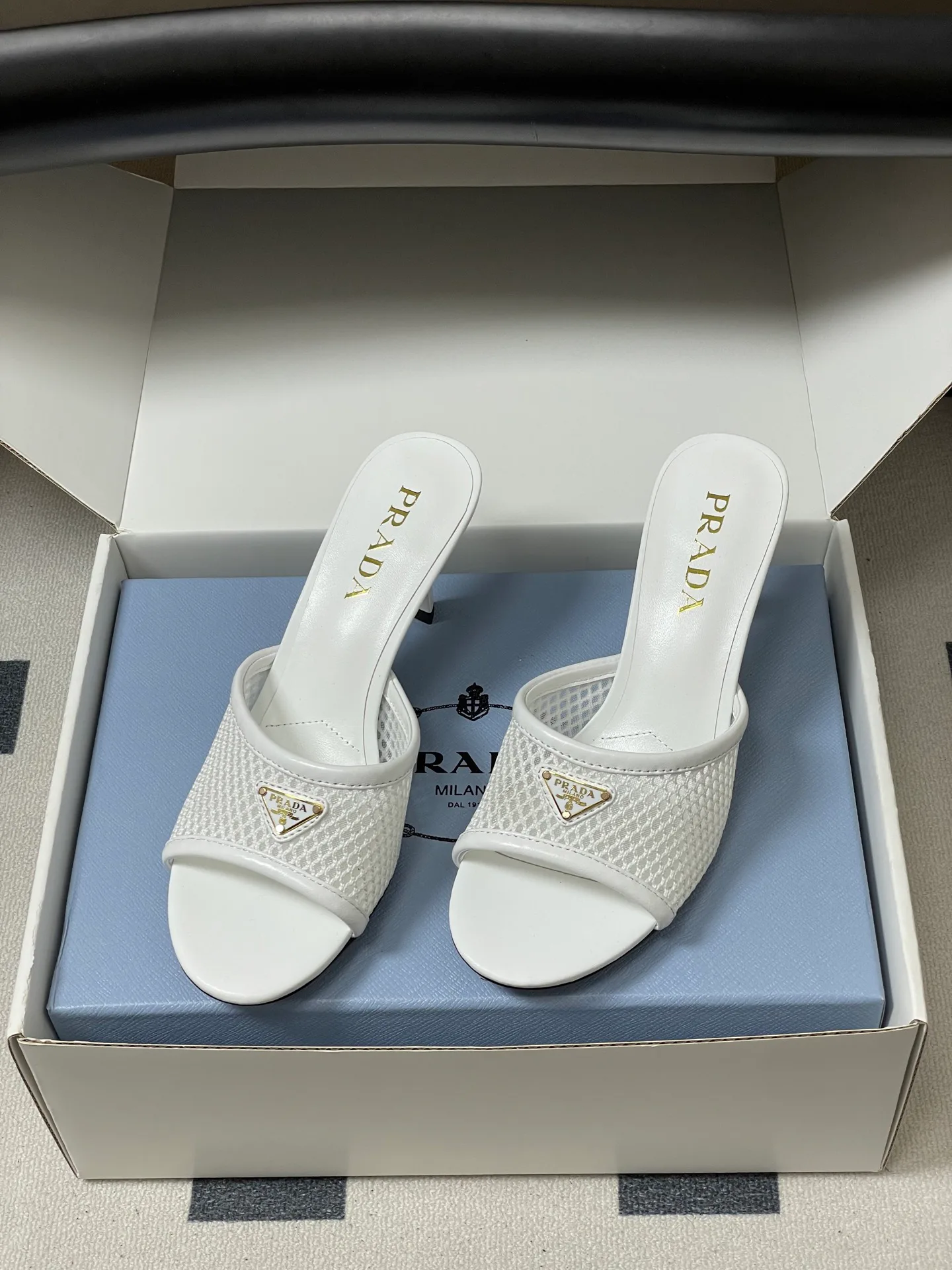 Босоножки Женские Prada 13343894