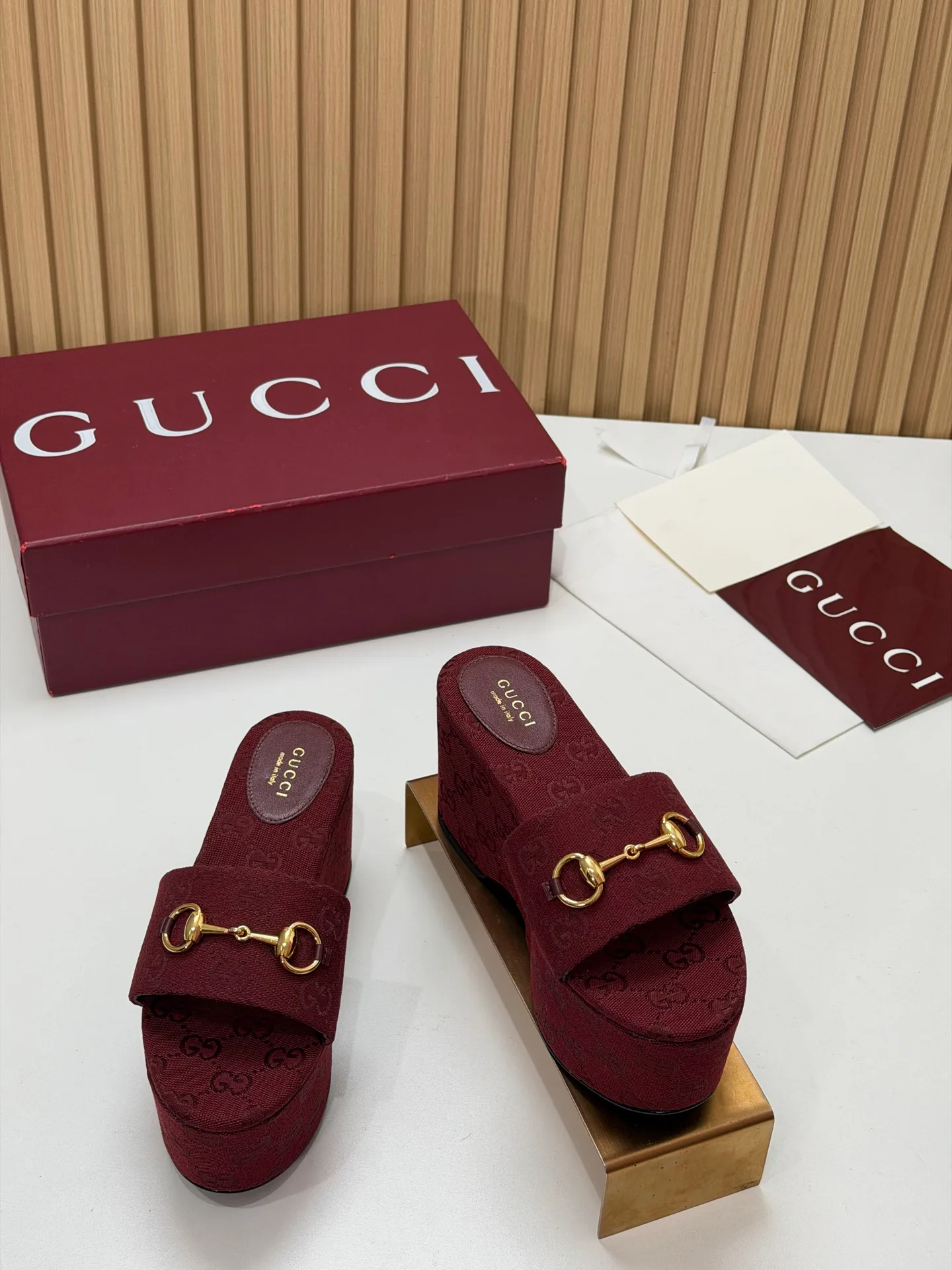 Босоножки Женские Gucci 17631675