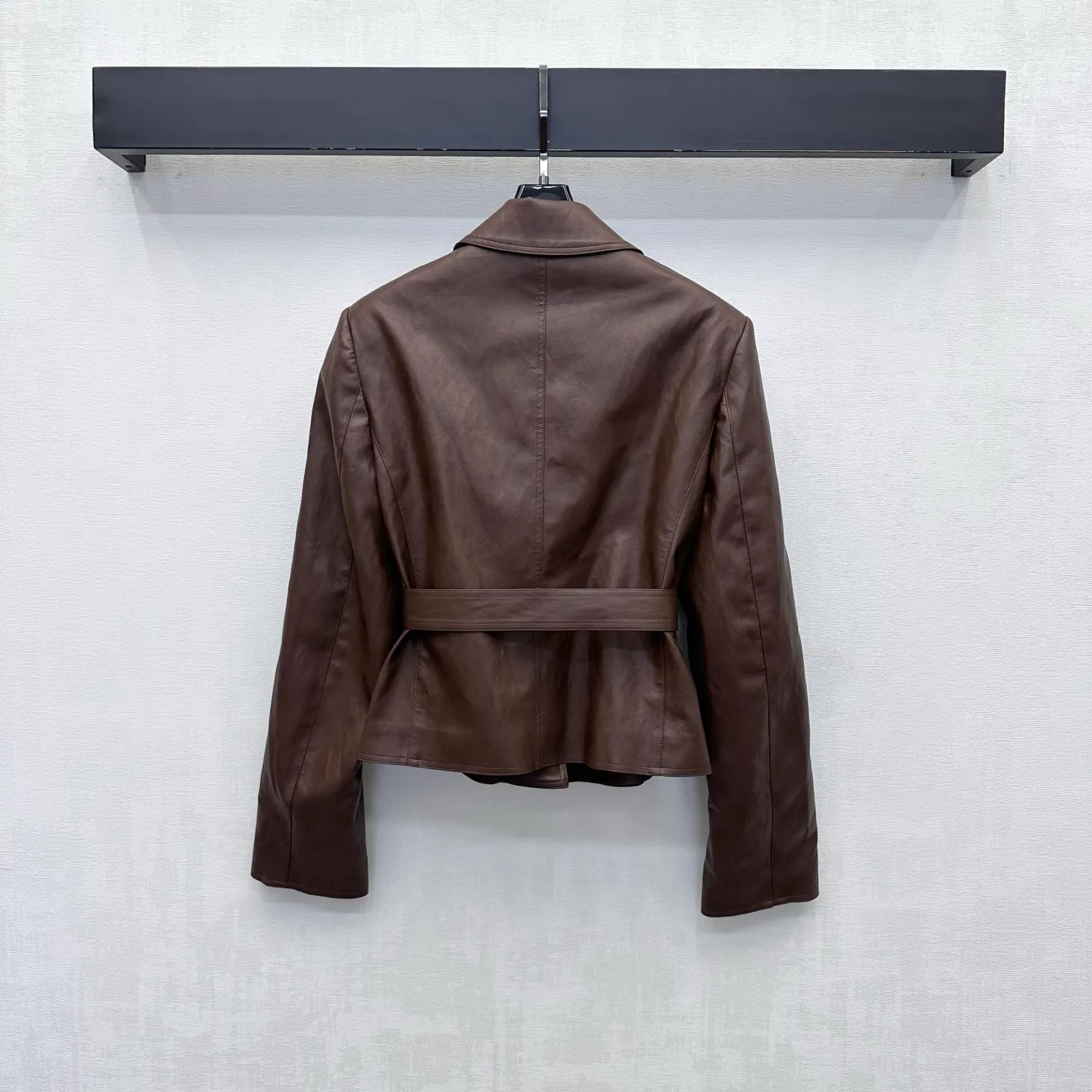 Кожаные Куртки И Дублёнки Женские Prada 19609875