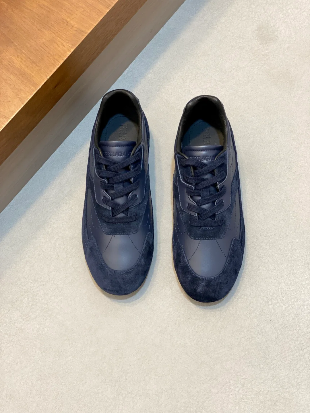 Кроссовки Мужские Salvatore Ferragamo 19458692