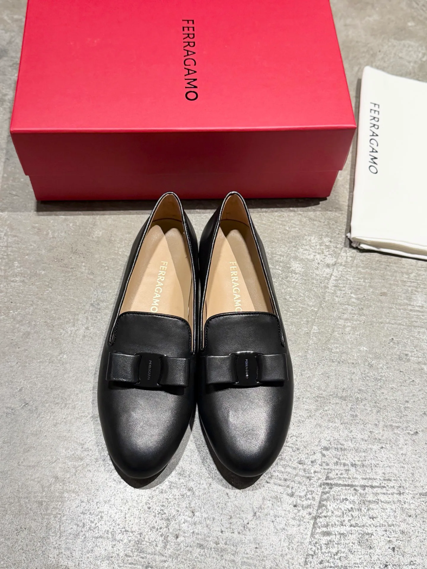 Лоферы И Мокасины Женские Salvatore Ferragamo 18968407