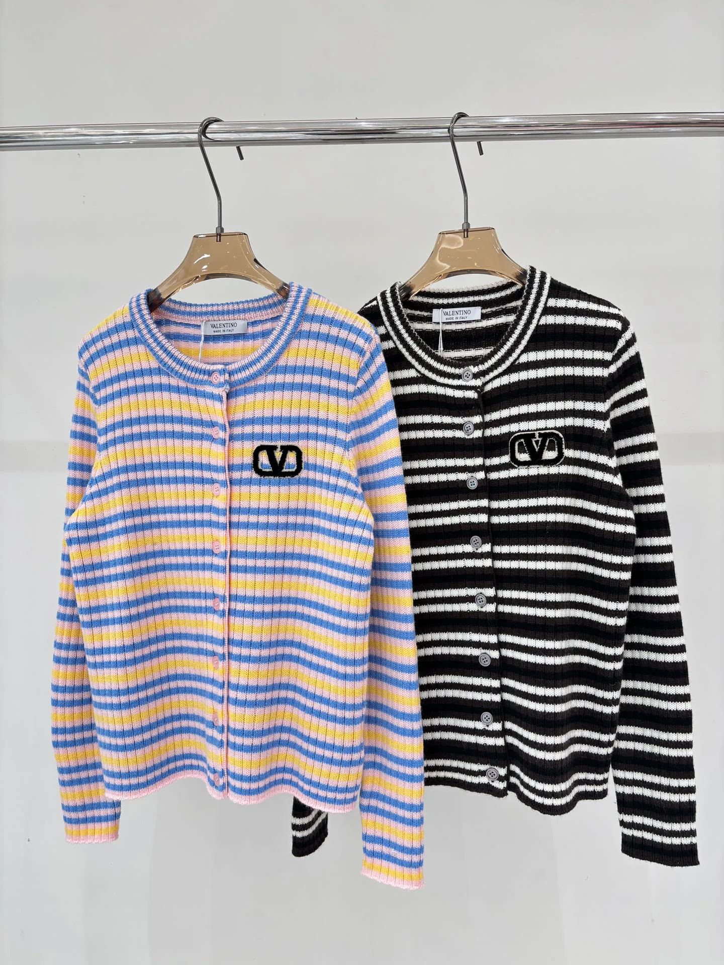 Джемперы Женские Valentino 598171