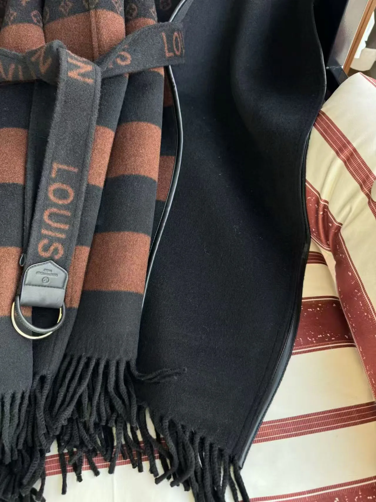 Пальто Женские Louis Vuitton 18527296
