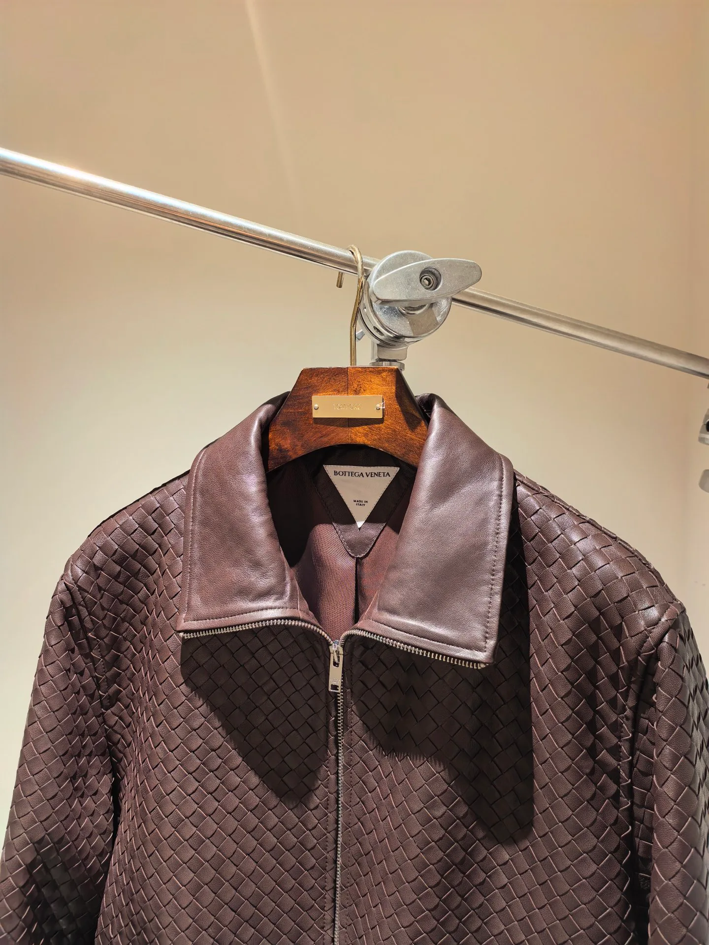 Кожаные Куртки И Дублёнки Женские Bottega Veneta 11113983
