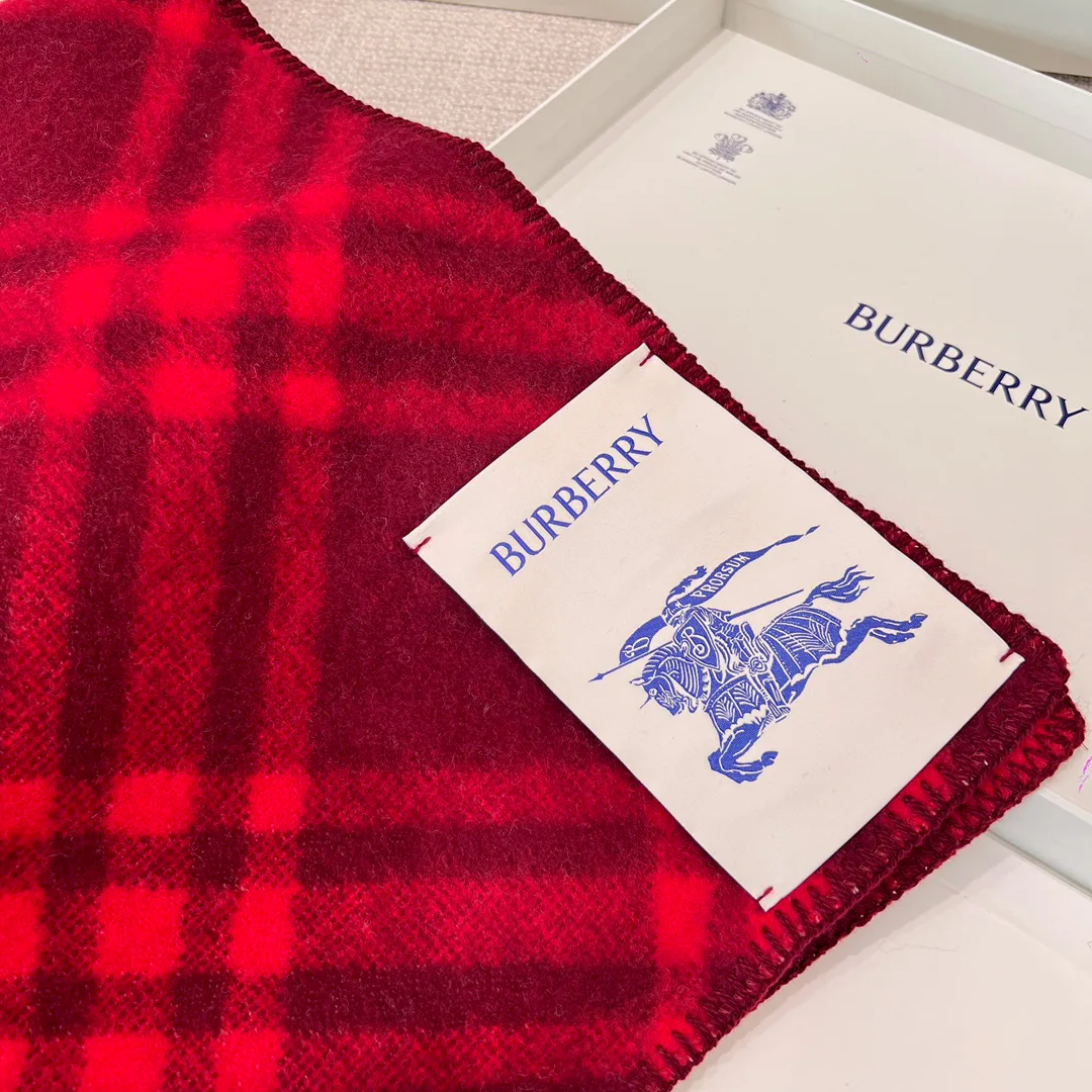 Шарфы Burberry 17945224