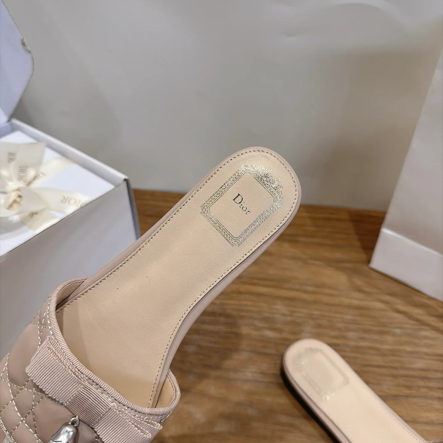 Шлепанцы Женские Christian Dior 18738617