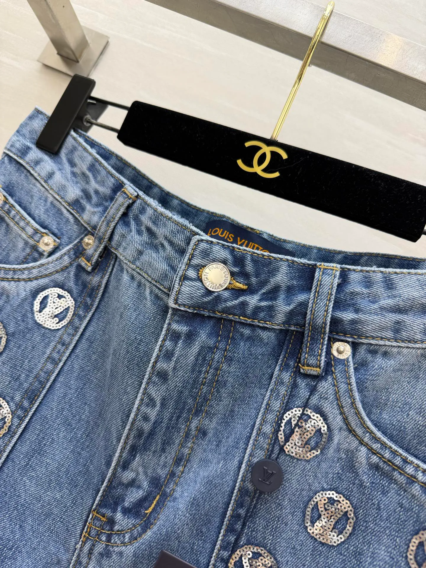 Джинсы Мужские Louis Vuitton 13245971