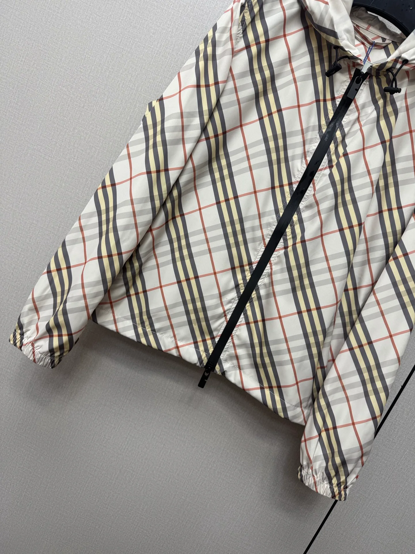Куртки И Пуховики Женские Burberry 18512906