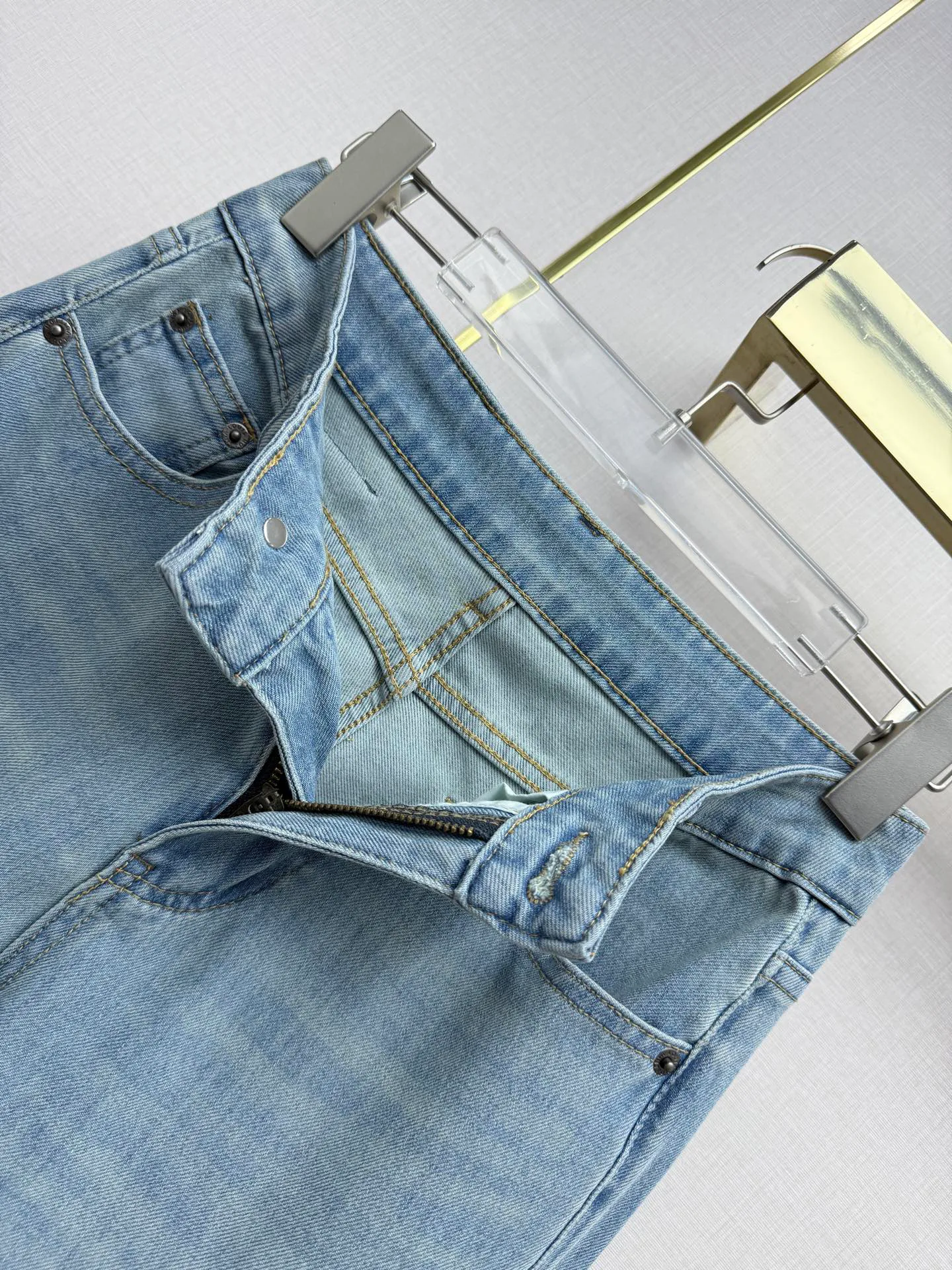 Джинсы Мужские Louis Vuitton 13559172