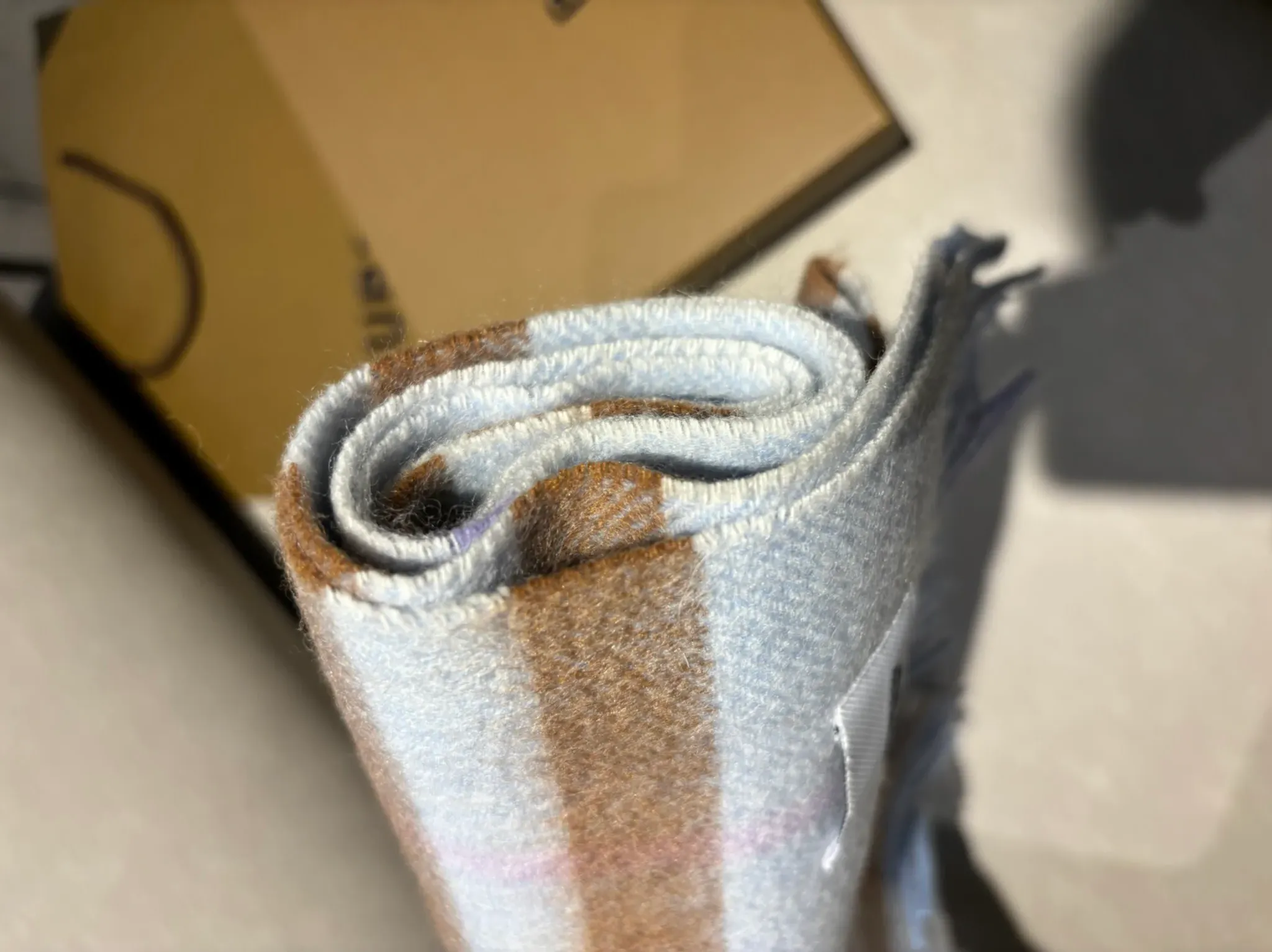 Шарфы Burberry 256993