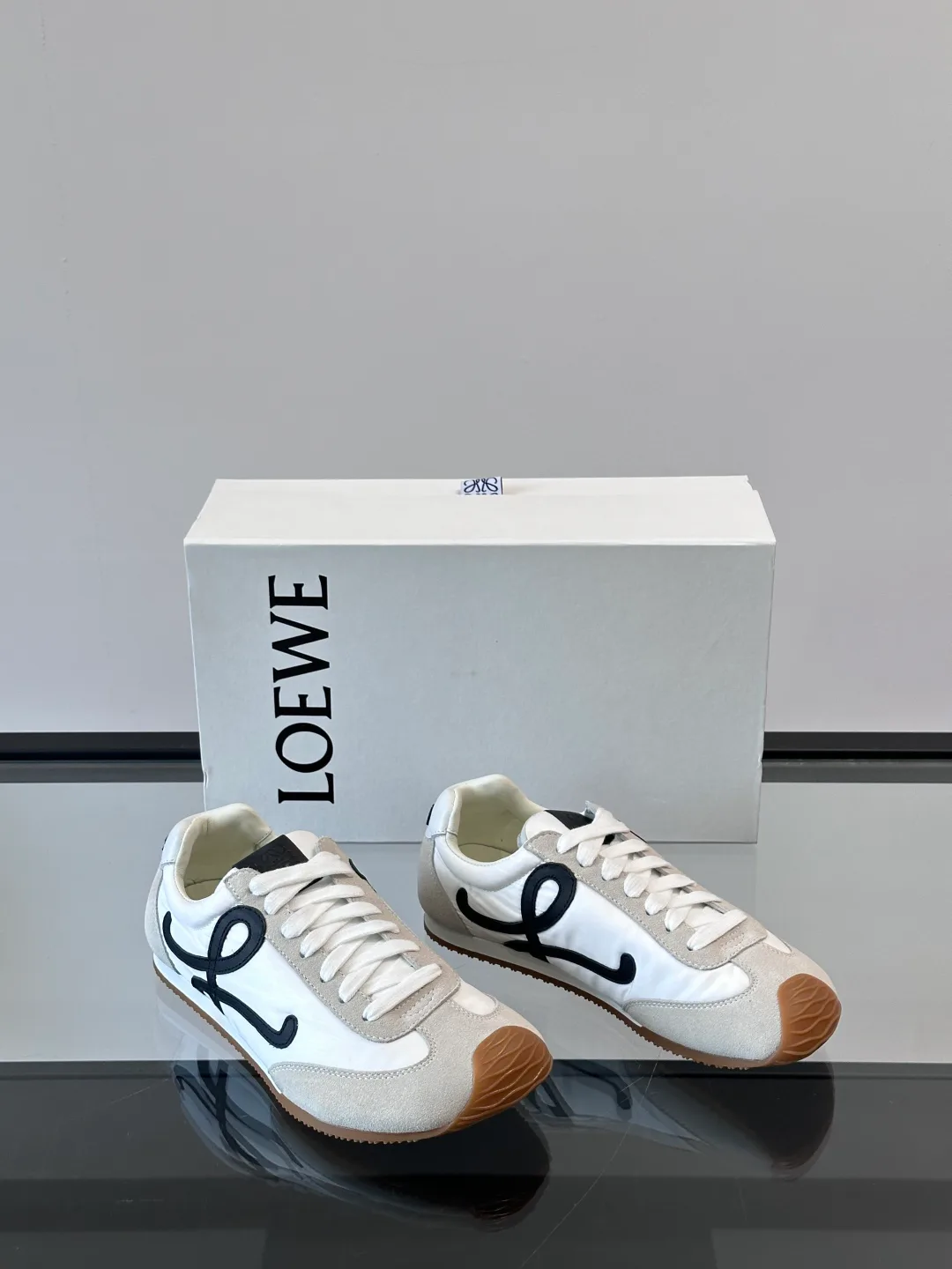 Кроссовки Женские Loewe 23688