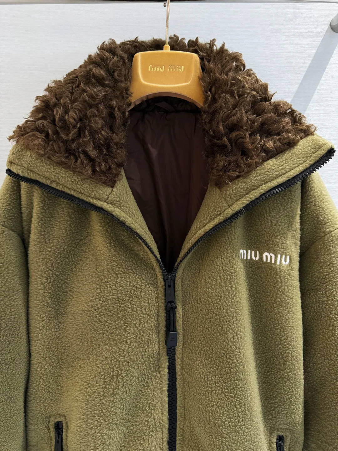 Куртки И Пуховики Женские Miu Miu 18374101