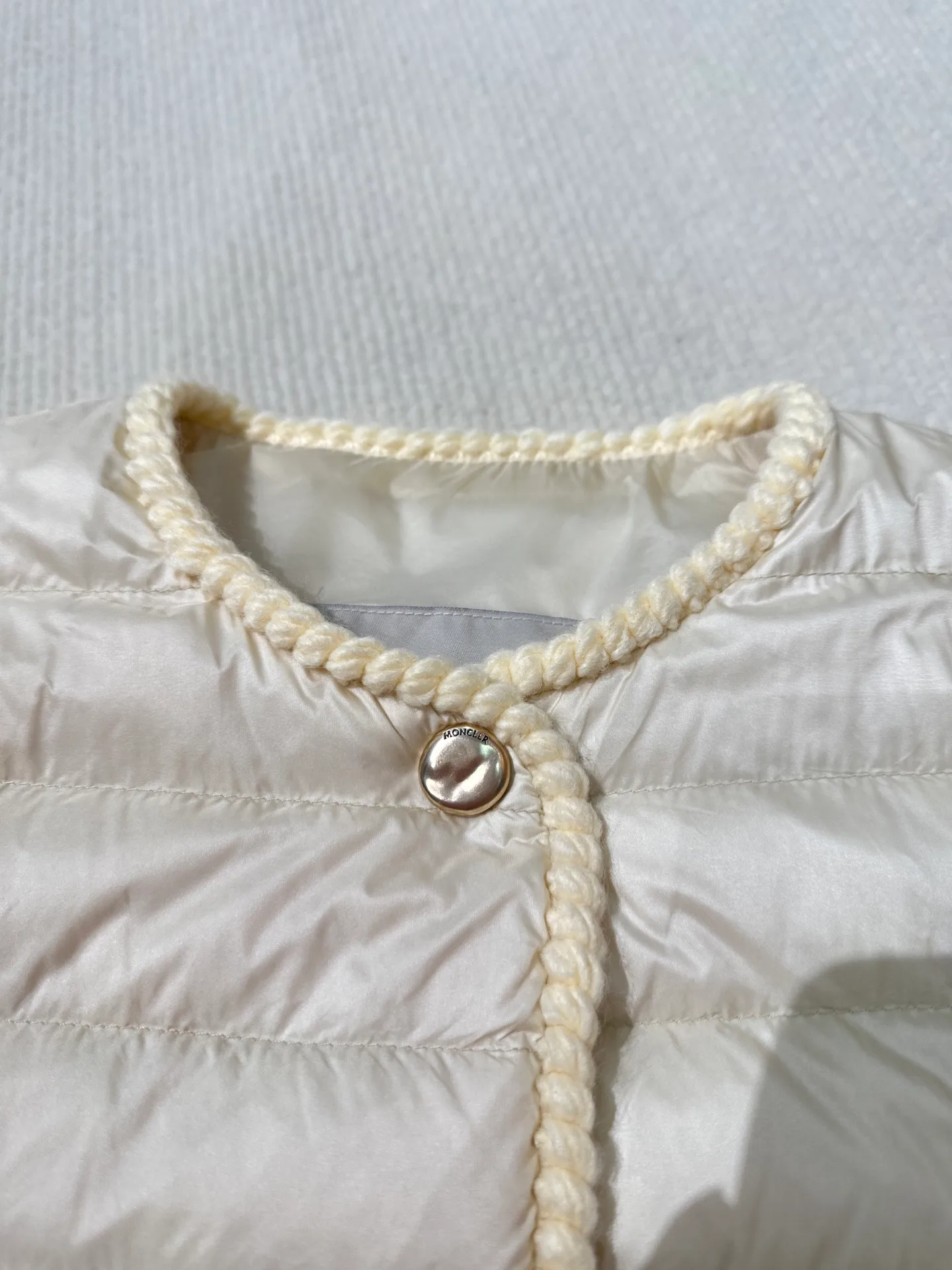 Куртки И Пуховики Женские Moncler 18710179