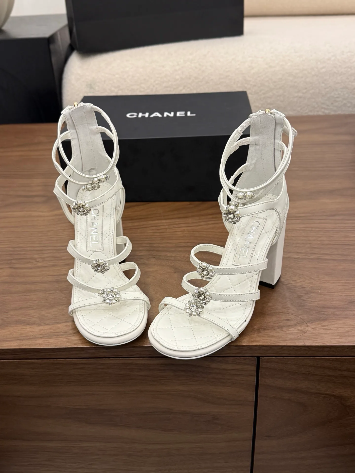 Сандалии Женские Chanel 11739514