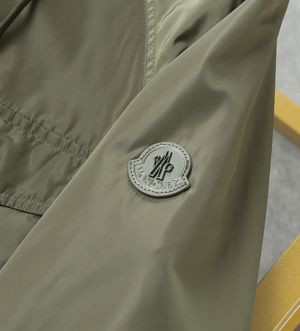 Куртки И Пуховики Мужские Moncler 11755725