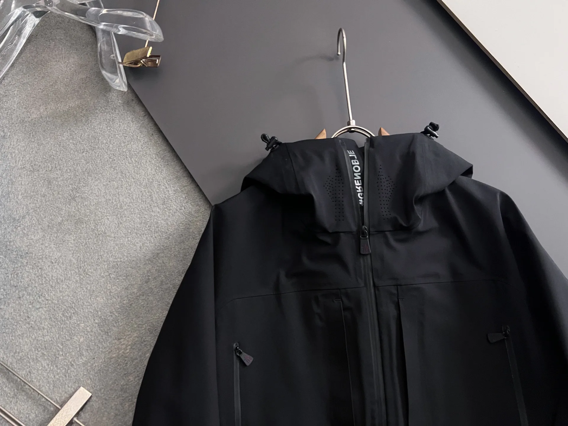 Куртки И Пуховики Мужские Moncler 11411451