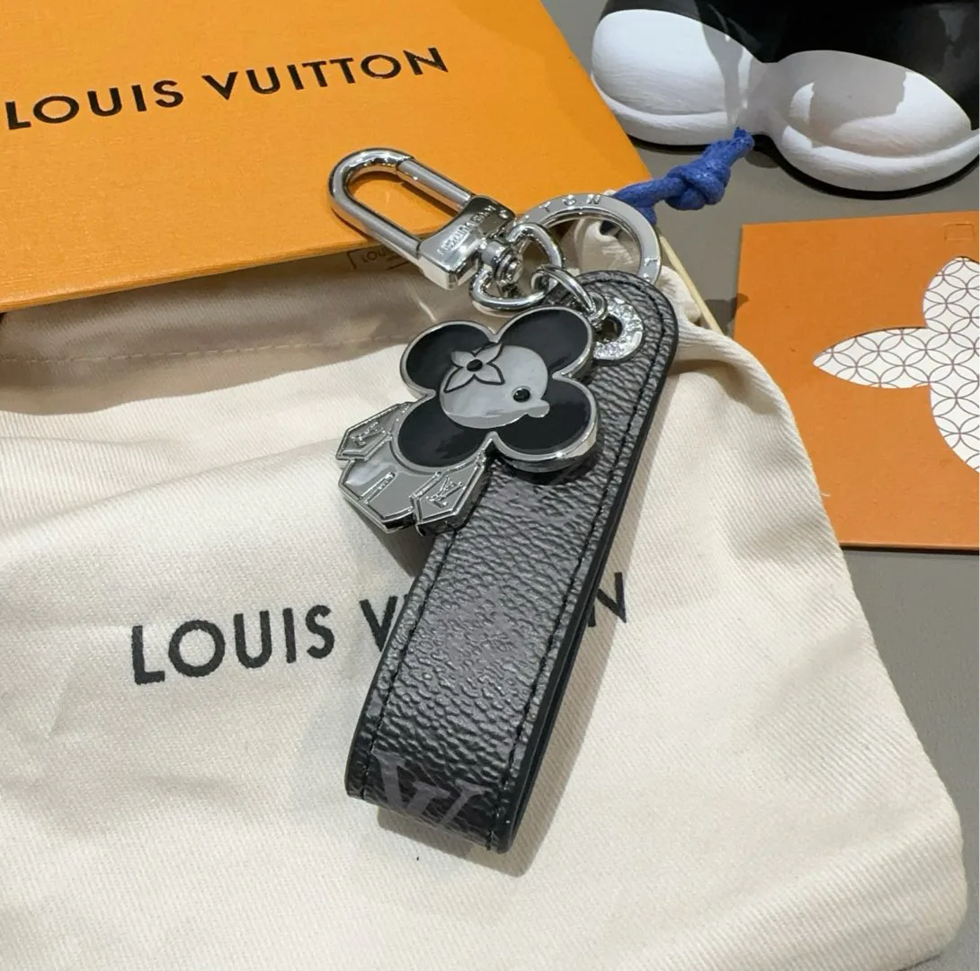 Ключницы Louis Vuitton 822796
