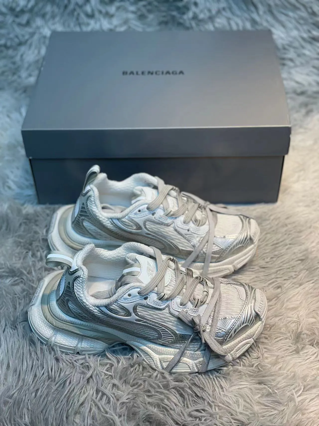 Кроссовки Женские Balenciaga 11567709