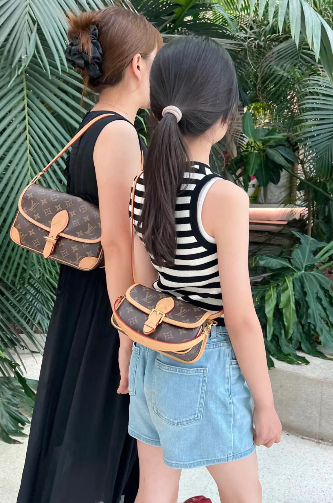 Классические Сумки Женские Louis Vuitton 11564824