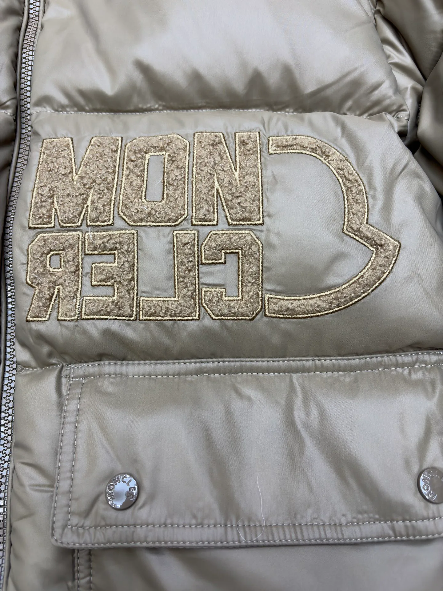 Куртки И Пуховики Женские Moncler 19960302